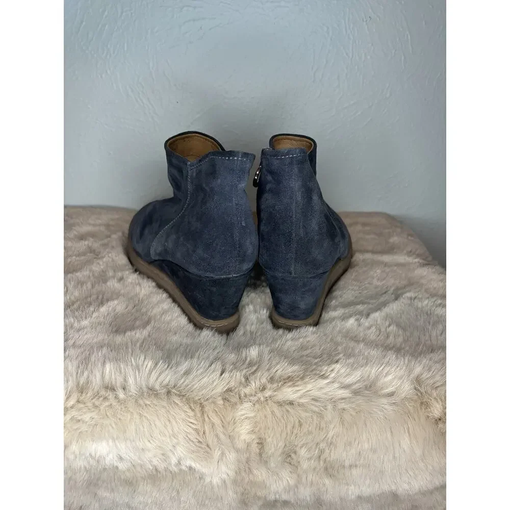 Sofft Siri Suede Waterproof Wedge Heel‎ Boot in Dark Blue Size 8.5